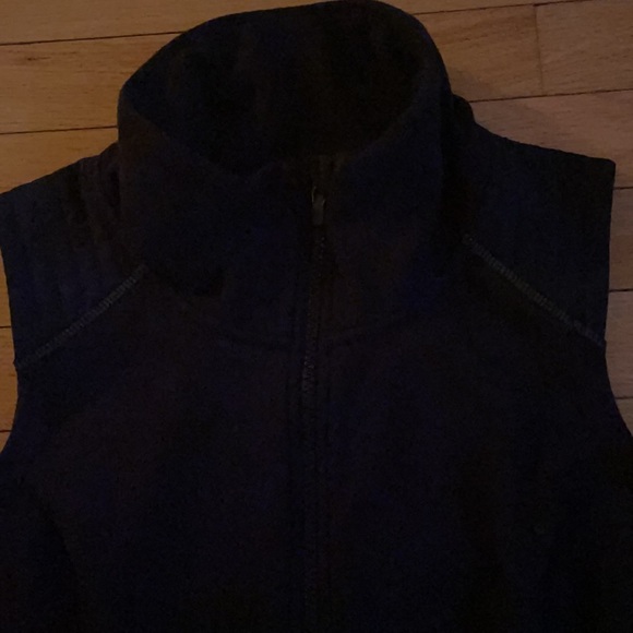 Athleta Black Fitted Vest Full Zip (S) - Picture 10 of 16